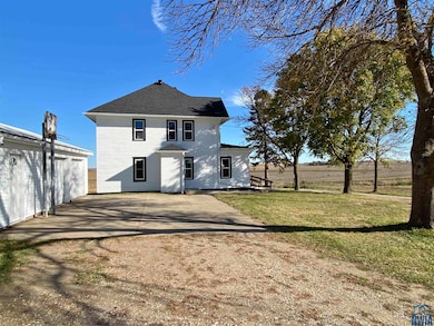 17575 Otter Ave, Le Mars, IA 51031 - photo 6