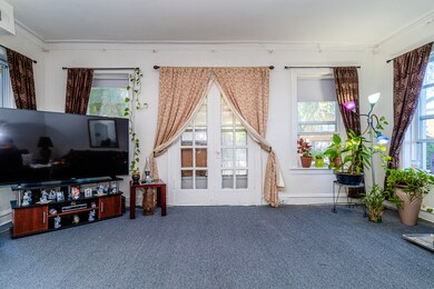 6329 N Mozart St, Chicago, IL 60659 - photo 5