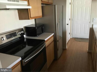 2812 Clear Shot Dr unit 5, Silver Spring, MD 20906 - photo 5