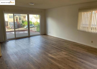 708 Solano Ave unit D, Albany, CA 94706 - photo 4