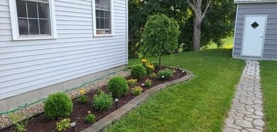 40 Shumway St unit 2, Orange, MA 01364 - photo 2