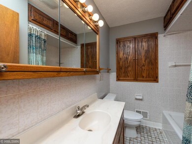 607 Jefferson St NE-006-003-Jefferson St NE Minnea