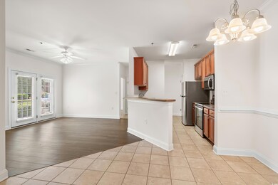 Kitchen with stainless steel appliances, decorativ