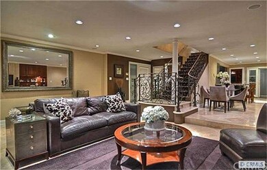 FORMAL LIVING ROOM