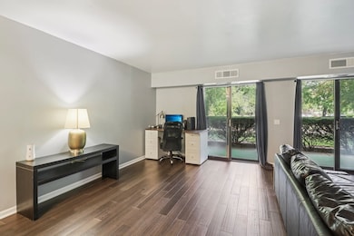 1405 E Central Rd unit 122C, Arlington Heights, IL 60005 - photo 6