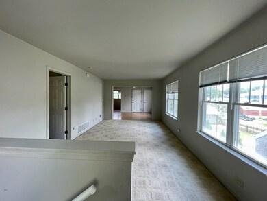 836 N Loomis St unit B, Naperville, IL 60563 - photo 3