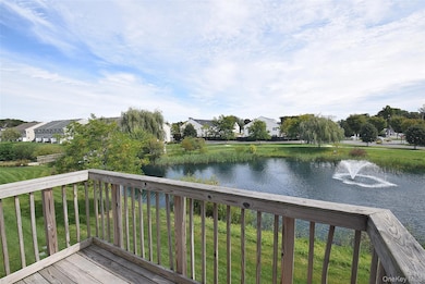 66 Weatherby Ln, Central Islip, NY 11722 - photo 5