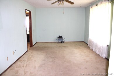 1008 Grandview Ln, Henryetta, OK 74437 - photo 3