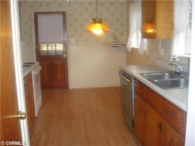 Kitchen - Nice kitchen with all appliances conveyi
