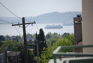 555 Walnut St unit 10, Edmonds, WA 98020 - photo 2