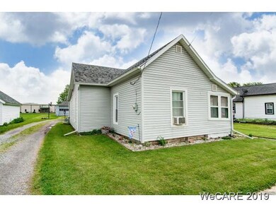 410 Liberty St, Ada, OH 45810 - photo 3