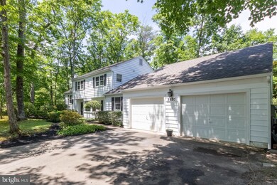 8920 Burbank Rd, Annandale, VA 22003 - photo 4