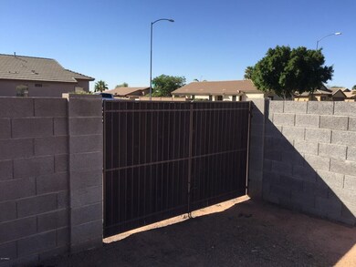 double RV gate, side fence