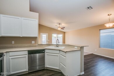 5763 E Hopi Cir, Mesa, AZ 85206 - photo 3