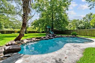 17043 Concord Dr, Conroe, TX 77385 - photo 5