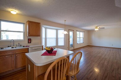 Kitchen/Living