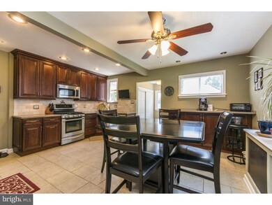 127 N Llanwellyn Ave, Glenolden, PA 19036 - photo 3