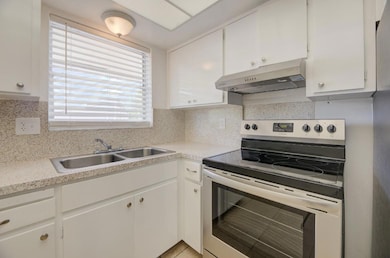 1033 NW 30th Ct unit 4, Wilton Manors, FL 33311 - photo 6