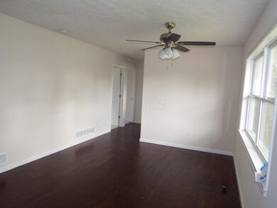 1317 Thurston Dr, Columbus, OH 43227 - photo 4