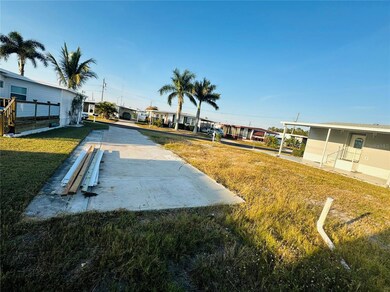 522 Centre St, Palmetto, FL 34221 - photo 4