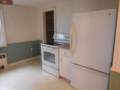 272 Cherry St, Holyoke, MA 01040 - photo 5