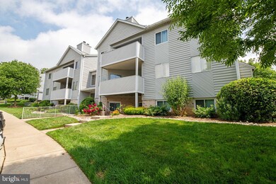 2217 Lowells Glen Rd unit I, Parkville, MD 21234 - photo 3