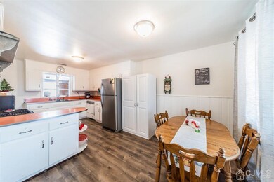 84 Louis St, Carteret, NJ 07008 - photo 3