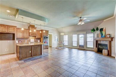 705 NW 194th Terrace, Edmond, OK 73012 - photo 4