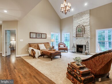 19581 Lovella Country Ct, Purcellville, VA 20132 - photo 5