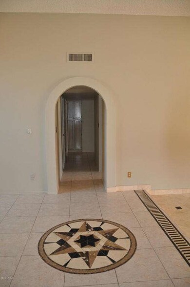 Entry to Kitchen,FR,2BRs