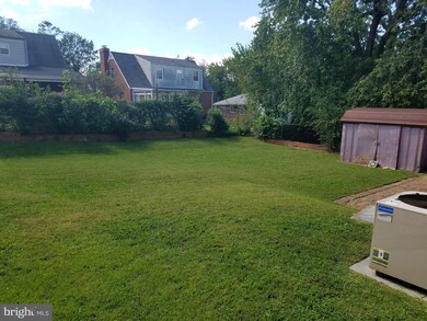 715 Sheridan St, Hyattsville, MD 20783 - photo 3