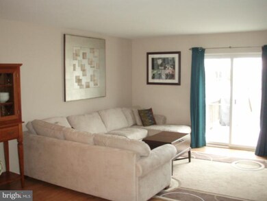 1702 Amberfield Ct, Crofton, MD 21114 - photo 4