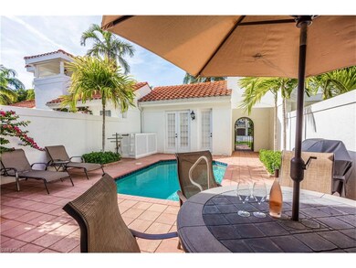 Private courtyard showing guest cabana