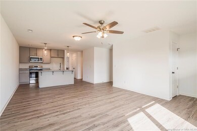 858 Wolf Run Park Blvd, Jeffersonville, IN 47130 - photo 5