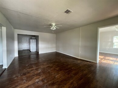 7227 Saint Augustine St, Houston, TX 77021 - photo 5