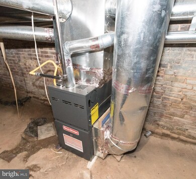 2113 E Chase St, Baltimore, MD 21213 - photo 3