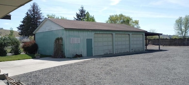 3 bay shop