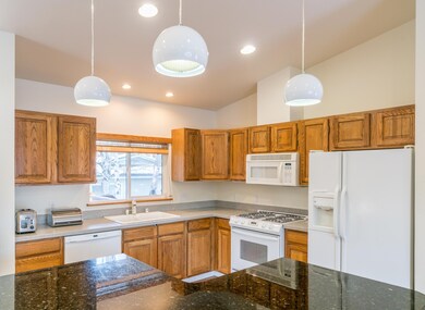 4809 Queens Ct, Anchorage, AK 99508 - photo 6