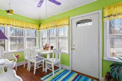 07_806-N-Elm_97_Sun-Room_Print