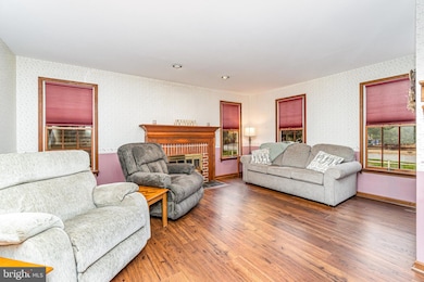 1325 Mill Pond Way, Palmyra, PA 17078 - photo 5