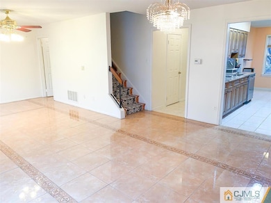 31 Snowflake Ln, Edison, NJ 08820 - photo 3