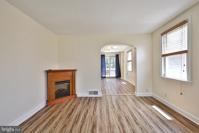 204 Lakeview Dr, Ridley Park, PA 19078 - photo 6