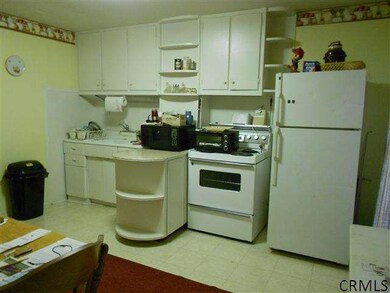 313 Mohawk Ave, Schenectady, NY 12302 - photo 4