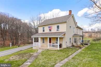 967 Winchester Grade Rd, Berkeley Springs, WV 25411 - photo 3