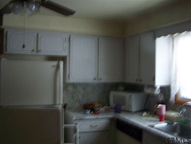 19 Glen Dr, Troy, NY 12180 - photo 5