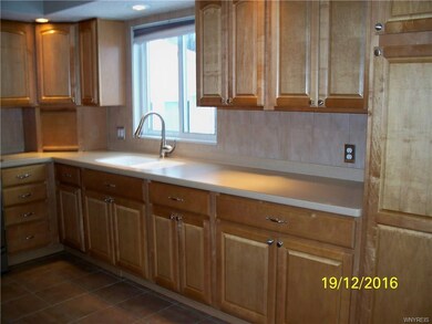 Totally renovated eat-in kitchen (cupboards. count