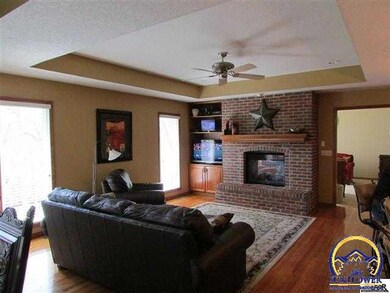 7500 SW 10th Ave, Topeka, KS 66615 - photo 4