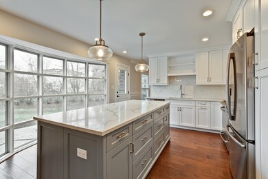 3634 Maple Leaf Dr, Glenview, IL 60026 - photo 7