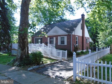 16 Golf Rd, Darby, PA 19023 - photo 2