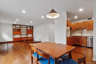 99 Molly Pitcher Ln unit B, Yorktown Heights, NY 10598 - photo 3